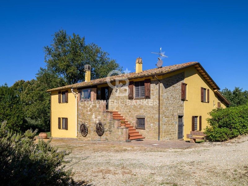 Rustico in Vendita a Gubbio, 620'000&euro;, 410 m²