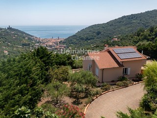 Villa in Vendita a Noli, 950'000€, 336 m²