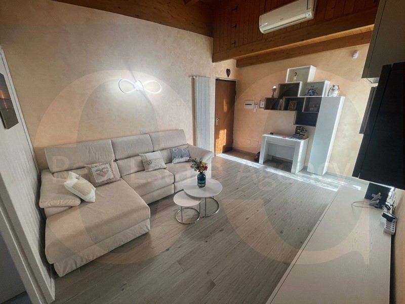 Bilocale in Vendita a Trezzano sul Naviglio, 170'000€, 59 m²