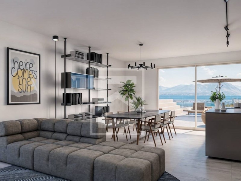 Attico in Vendita a Desenzano del Garda, 1'550'000€, 170 m²