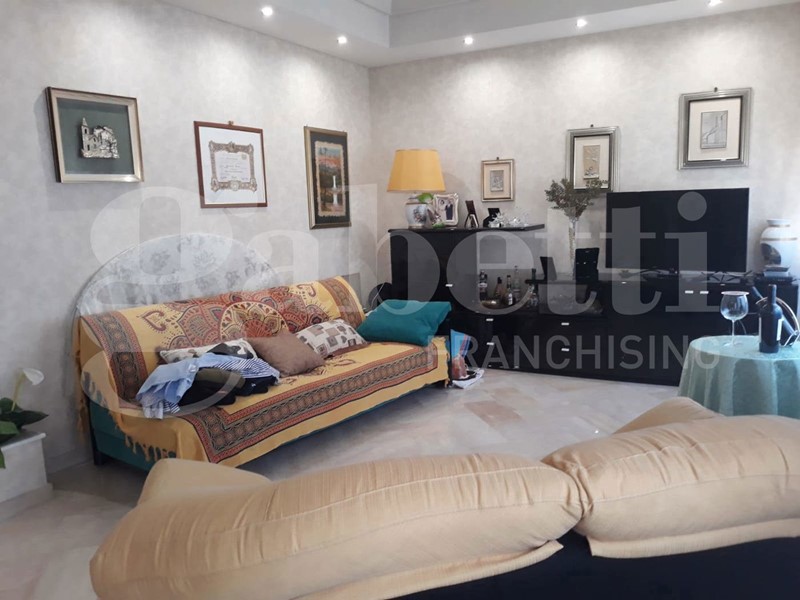 Appartamento in Vendita a Siracusa, 145'000€, 136 m²