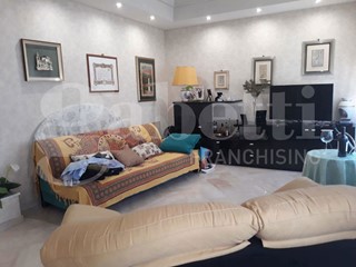 Appartamento in Vendita a Siracusa, 145'000€, 136 m²