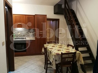 Trilocale in Vendita a Piombino, 90'000€, 68 m²