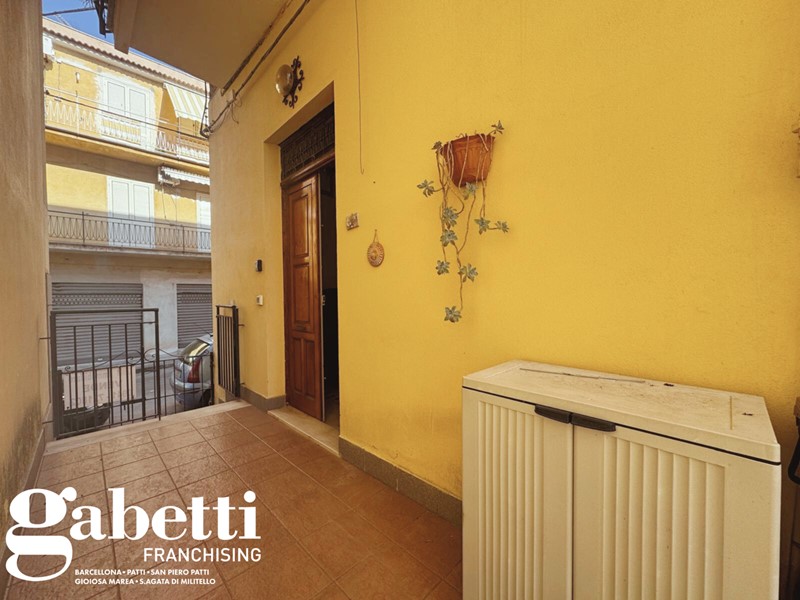 Trilocale in Vendita a Acquedolci, 68'000€, 90 m²