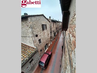 Appartamento in Vendita a Casole d'Elsa, 115'000€, 134 m²