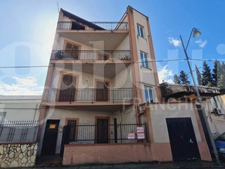 Trilocale in Vendita a Palermo, 69'000€, 95 m²