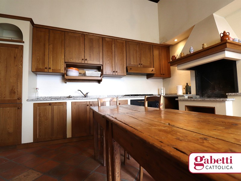 Villa in Vendita a San Giovanni in Marignano, 600'000€, 317 m²