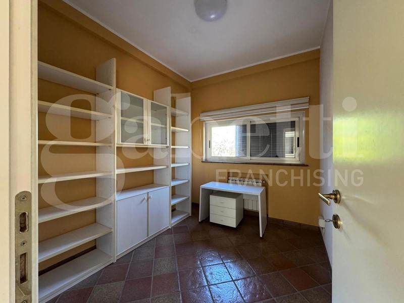 Villa in Vendita a Marino, 559'000€, 165 m²