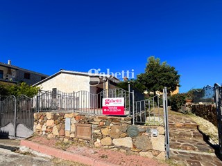 Villa in Vendita a Budoni, 425'000€, 197 m², arredato