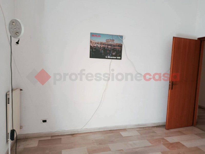 Quadrilocale in Vendita a Reggio Calabria, 95'000€, 120 m²
