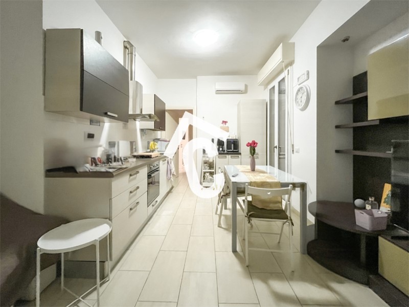 Trilocale in Affitto a Jesi, zona ZONA 6A, 600€, 57 m², arredato