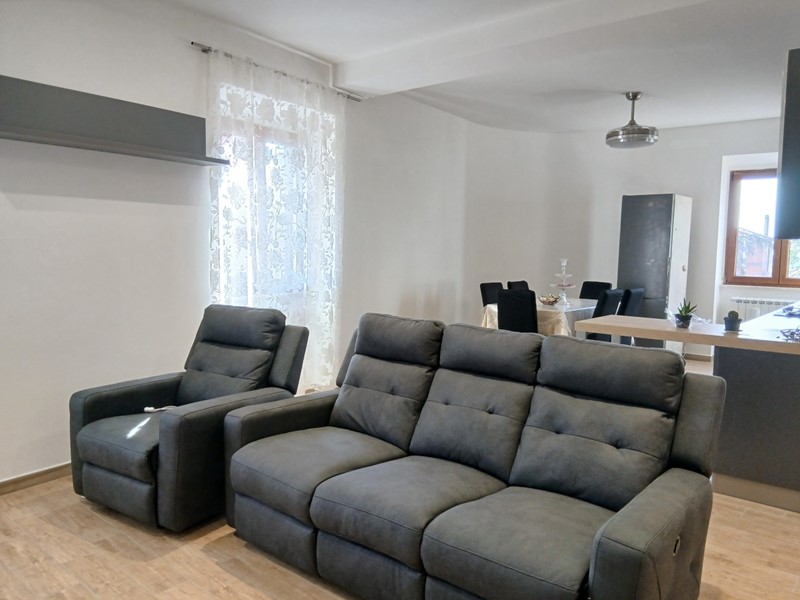 Quadrilocale in Vendita a Morlupo, 155'000&euro;, 92 m²