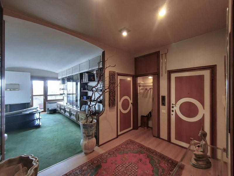 Appartamento in Affitto a Torino, zona Mirafiori, 1'500€, 150 m², arredato