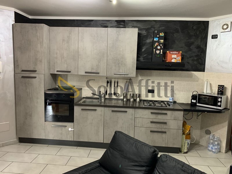 Bilocale in Affitto a Borgaro Torinese, zona Via Canavere, 630€, 55 m², con Box