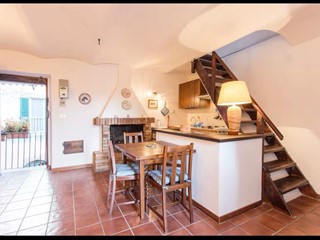 Bilocale in Vendita a Torrita Tiberina, 45'000€, 53 m²