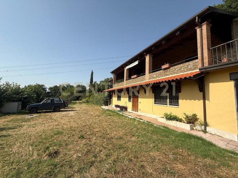 Casa Indipendente in Vendita a Melizzano, 265'000€, 309 m², con Box