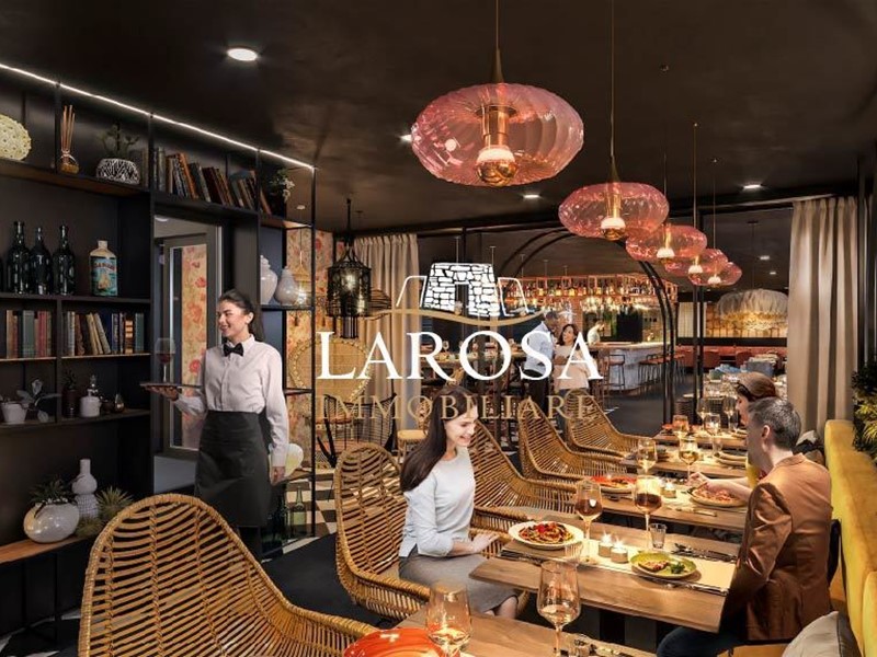 Attività commerciale in Affitto a Melendugno, 112 m²