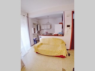 Appartamento in Vendita a Guardiagrele, zona Semicentro, 60'000€, 90 m²