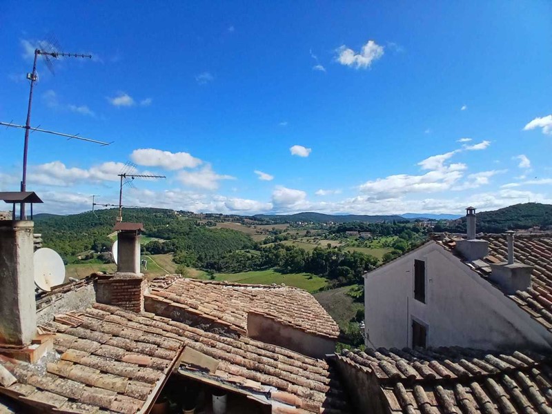 Casa Semi Indipendente in Vendita a Amelia, 39'900€, 107 m²