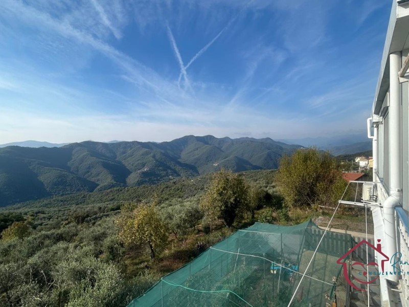 Casa Semi Indipendente in Affitto a Onzo, 380€, 100 m²