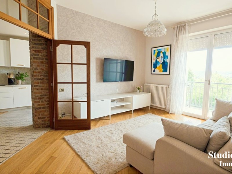 Trilocale in Vendita a Verano Brianza, 188'000€, 105 m²