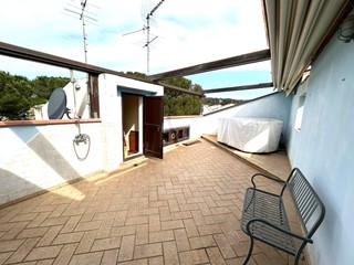 Quadrilocale in Vendita a Rosignano Marittimo, zona Caletta, 250'000&euro;, 60 m², arredato