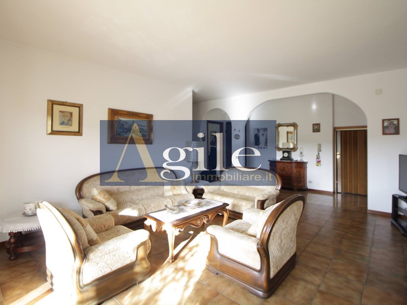 Appartamento in Vendita a Martinsicuro, 250'000€, 176 m²