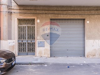 Box in Vendita a Lentini, 30'000€, 40 m²