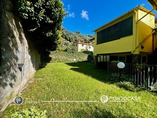 Casa Semi Indipendente in Vendita a Varazze, 320'000€, 156 m²