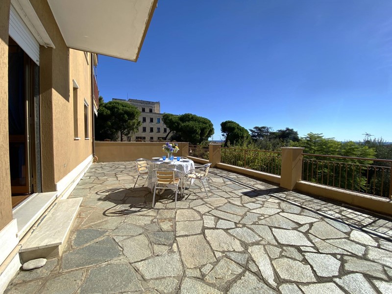 Bilocale in Vendita a Pietra Ligure, 285'000€, 68 m²