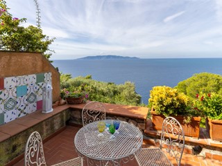 Appartamento in Affitto a Monte Argentario, 5'000€, 107 m²