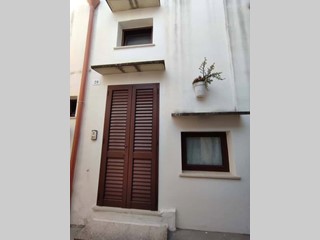 Casa Indipendente in Vendita a Matino, 69'000€, 120 m²