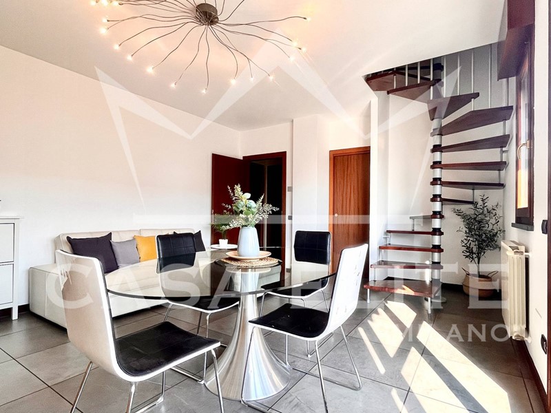 Appartamento in Vendita a Magenta, 328'000€, 141 m²