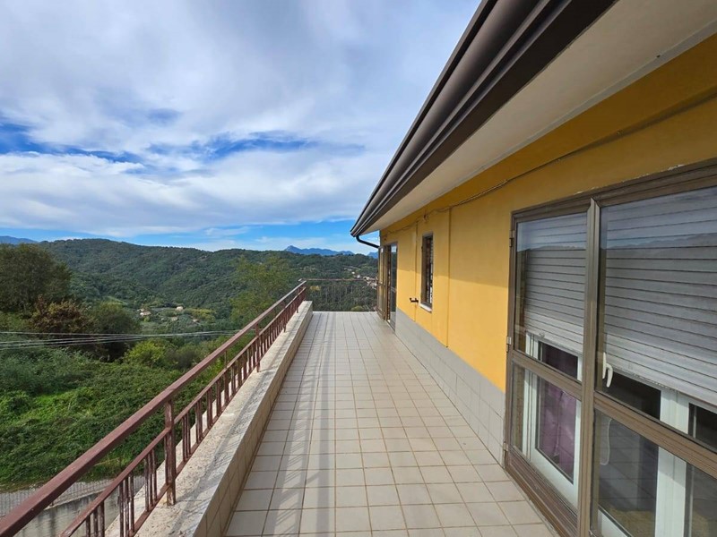 Quadrilocale in Vendita a Montefusco, 69'000&euro;, 100 m²