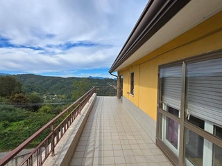 Quadrilocale in Vendita a Montefusco, 69'000&euro;, 100 m²