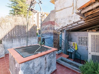 Casa Indipendente in Vendita a Tremestieri Etneo, 96'000€, 80 m²