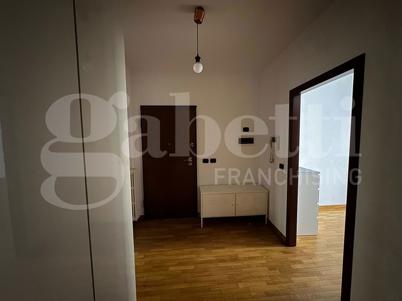 Trilocale in Affitto a Milano, 2'166&euro;, 70 m², arredato