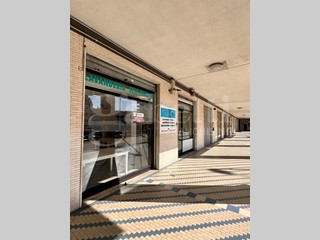 Attività commerciale in Vendita a Cagliari, 69'000&euro;, 58 m²