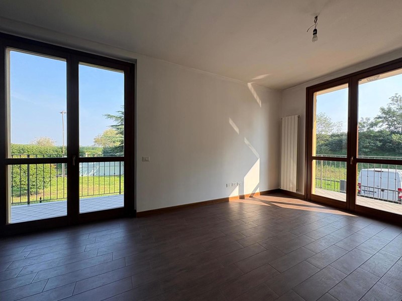 Villa bifamiliare in Vendita a Marcallo con Casone, 279'000€, 150 m²