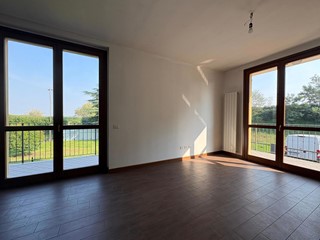 Villa bifamiliare in Vendita a Marcallo con Casone, 279'000€, 150 m²