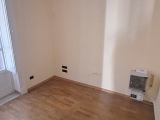 Ufficio in Affitto a Messina, 800€, 100 m²