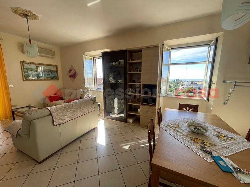 Bilocale in Affitto a Minturno, 450€, 70 m², arredato