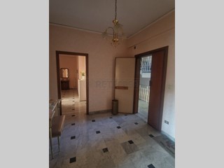 Trilocale in Vendita a Montoro, 145'000€, 110 m², con Box