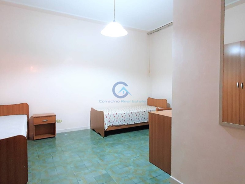 Stanza in Affitto a Catanzaro, zona Fortuna, 200&euro;, 100 m², arredato
