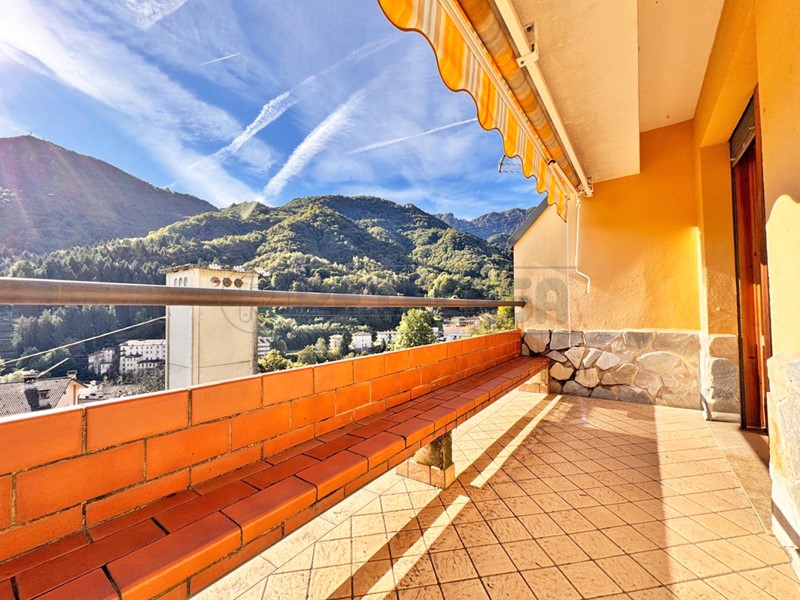 Appartamento in Vendita a Recoaro Terme, 115'000&euro;, 135 m², con Box