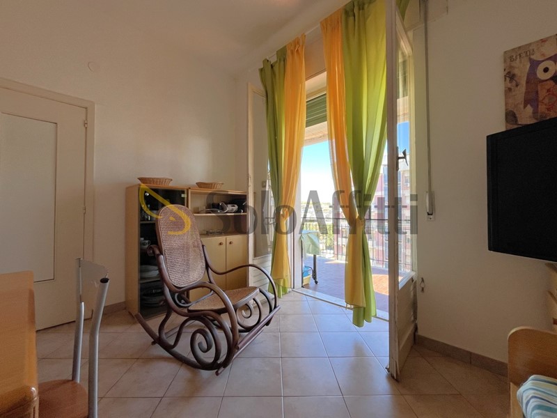 Trilocale in Affitto a Catanzaro, zona Lido Lungomare, 400&euro;, 70 m², arredato