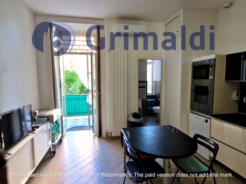 Trilocale in Affitto a Napoli, 1'100€, 70 m²