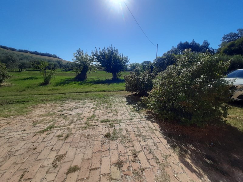 Casale in Affitto a Fano, zona CERBARA, 2'000€, arredato