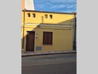 Casa Indipendente in Vendita a Ittiri, zona centrale, 60'000€, 145 m², arredato