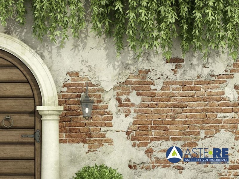 Attività commerciale in Vendita a Sonnino, 42'460€, 18445 m²